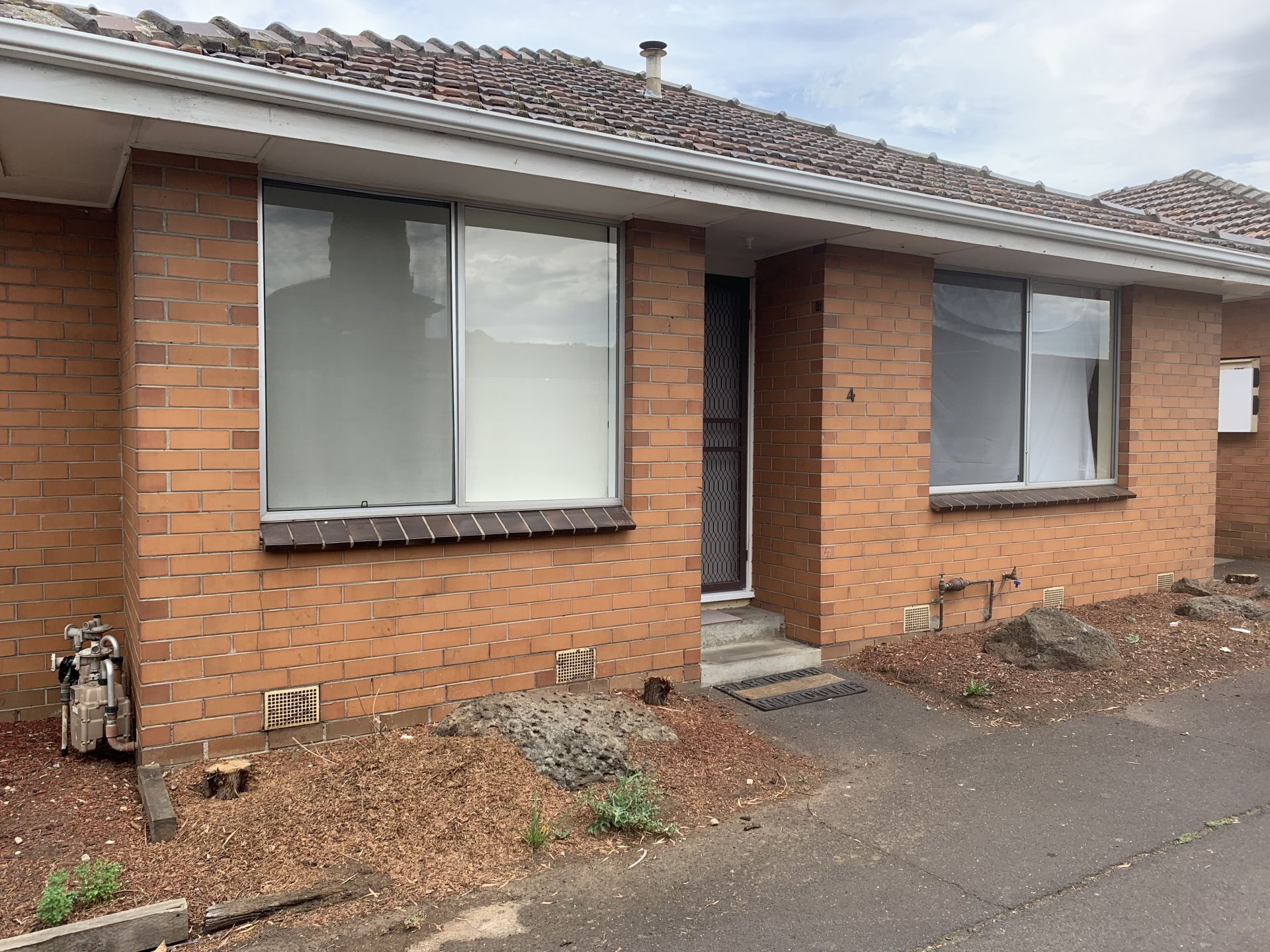 Two Bedroom Unit in Prime Position!