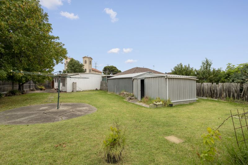 36 Poplar Street, Thomastown
