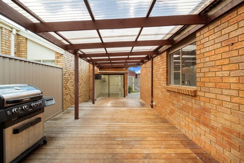 9 Marsden Walk, Roxburgh Park