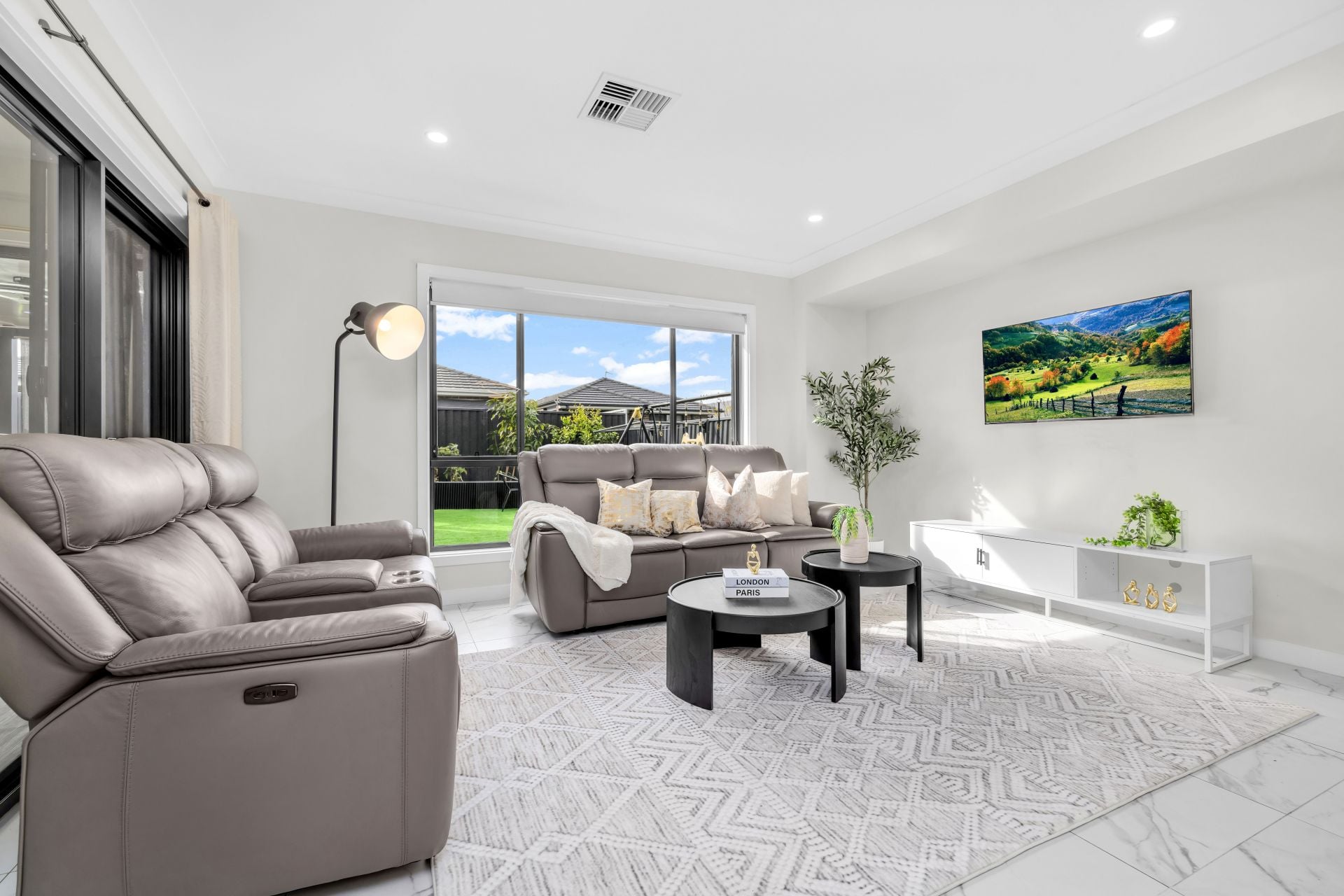 62 William (Grantham Farm) Street, Riverstone - Thumbnail 8