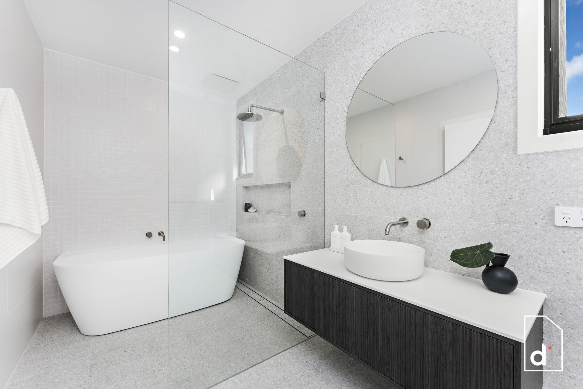 17B Seaview Terrace, Thirroul NSW