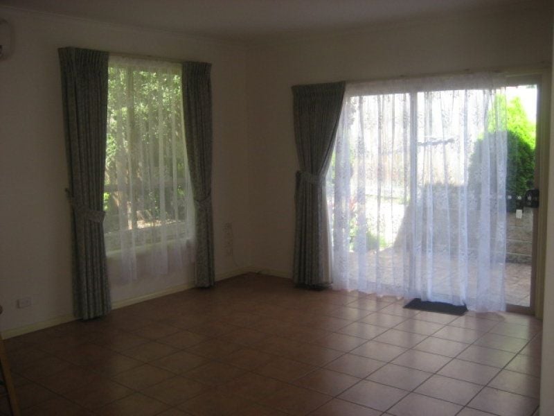 55 Grevillia Drive, Mill Park, Mill Park - Thumbnail 3