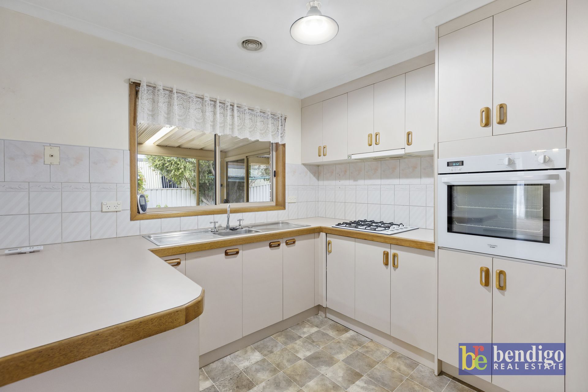 37 Queen Street Kangaroo Flat VIC, Flat - Thumbnail 4