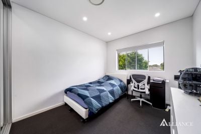 16 Grieve Crescent, Milperra NSW, Milperra - Thumbnail 8