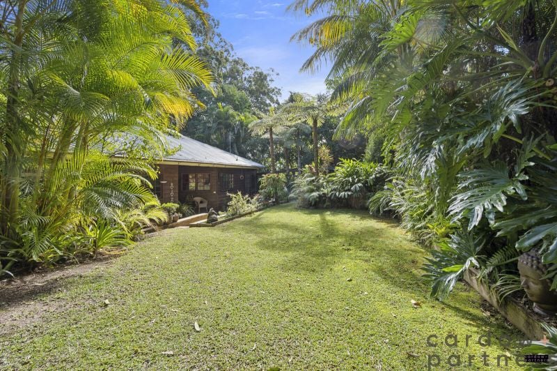 Charming Western Red Cedar Cottage on 1801sqm with River Glimpses & Guest Studio