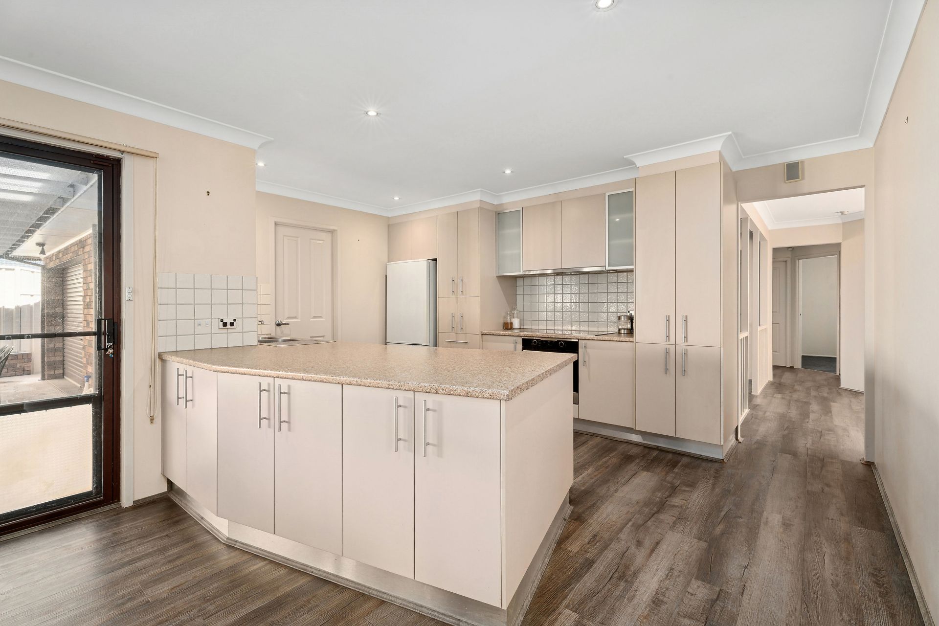 10 Currawong Street, Green Valley, Green Valley - Thumbnail 4