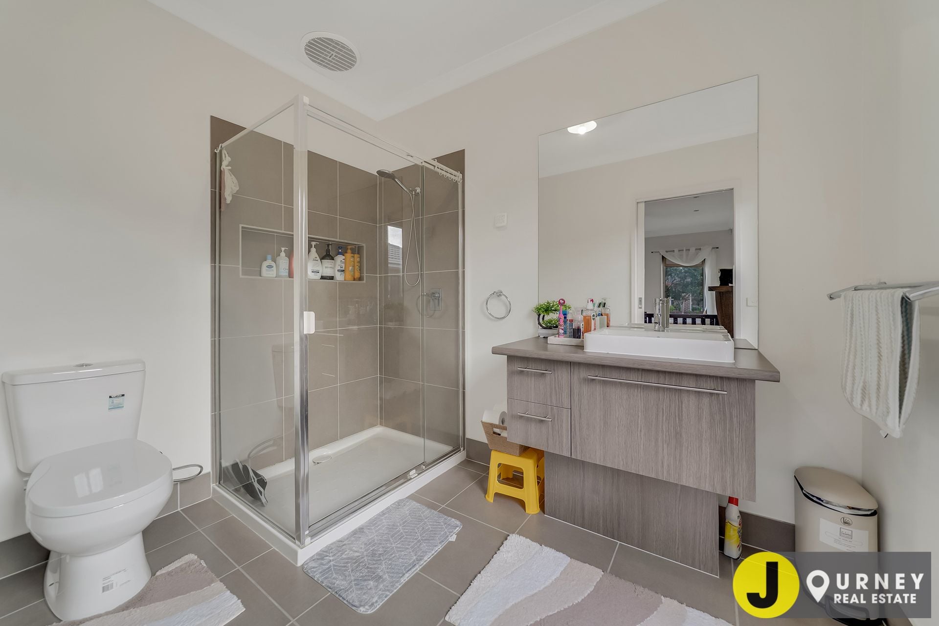 4 Dellinea Street, Cranbourne North VIC, Cranbourne North - Thumbnail 6