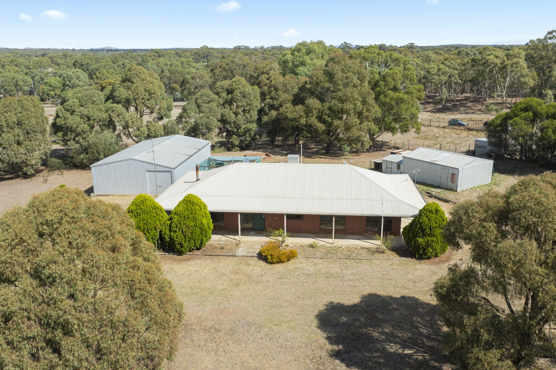 70 Menzies Drive, Daisy Hill - Thumbnail 2