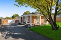 1 Millwood Avenue, Berwick VIC