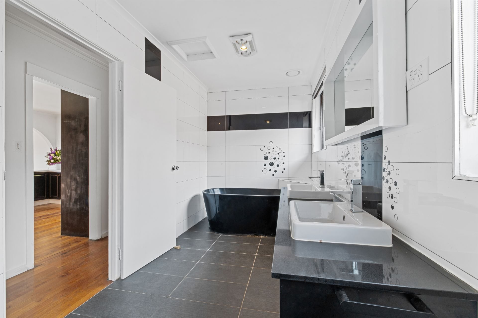 Stylish Family Living in a Prime Thomastown Location