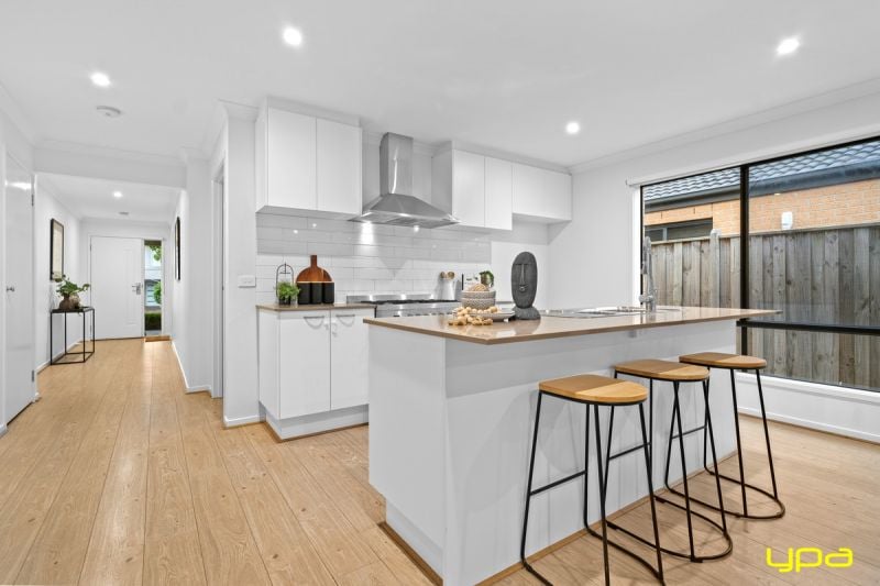 29 Elmsford Crescent Cranbourne West VIC, Cranbourne West - Thumbnail 6