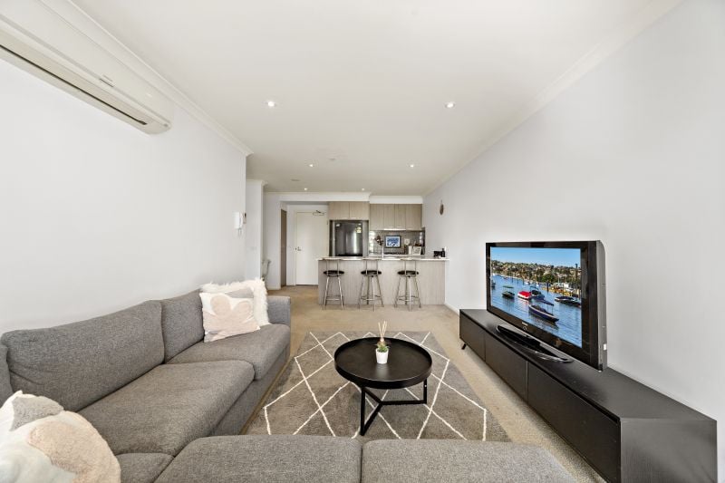 214/40 Bush Boulevard, Mill Park