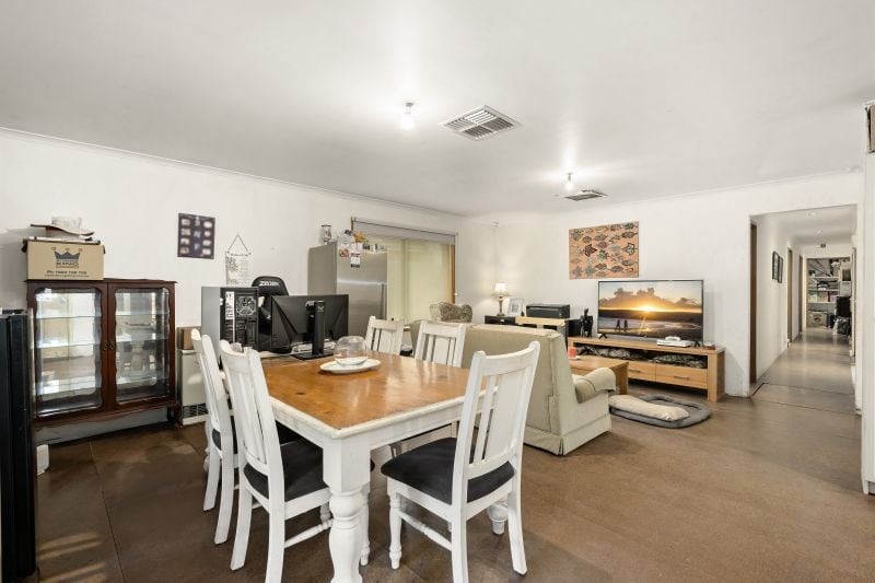 13 Mulberry Parade, Heidelberg West