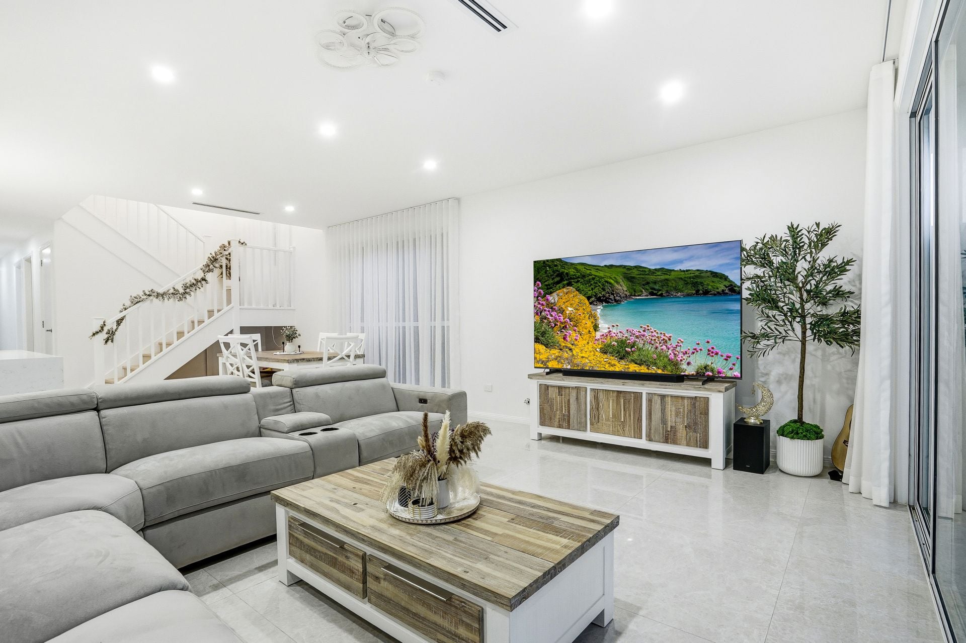 3B Nivison Street, Box Hill - Thumbnail 3