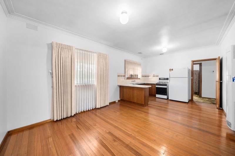 37 Melaleuca Drive, Thomastown