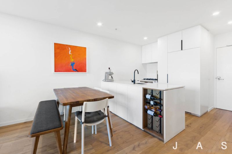 708/8 Hallenstein Street Footscray VIC, Footscray - Thumbnail 3