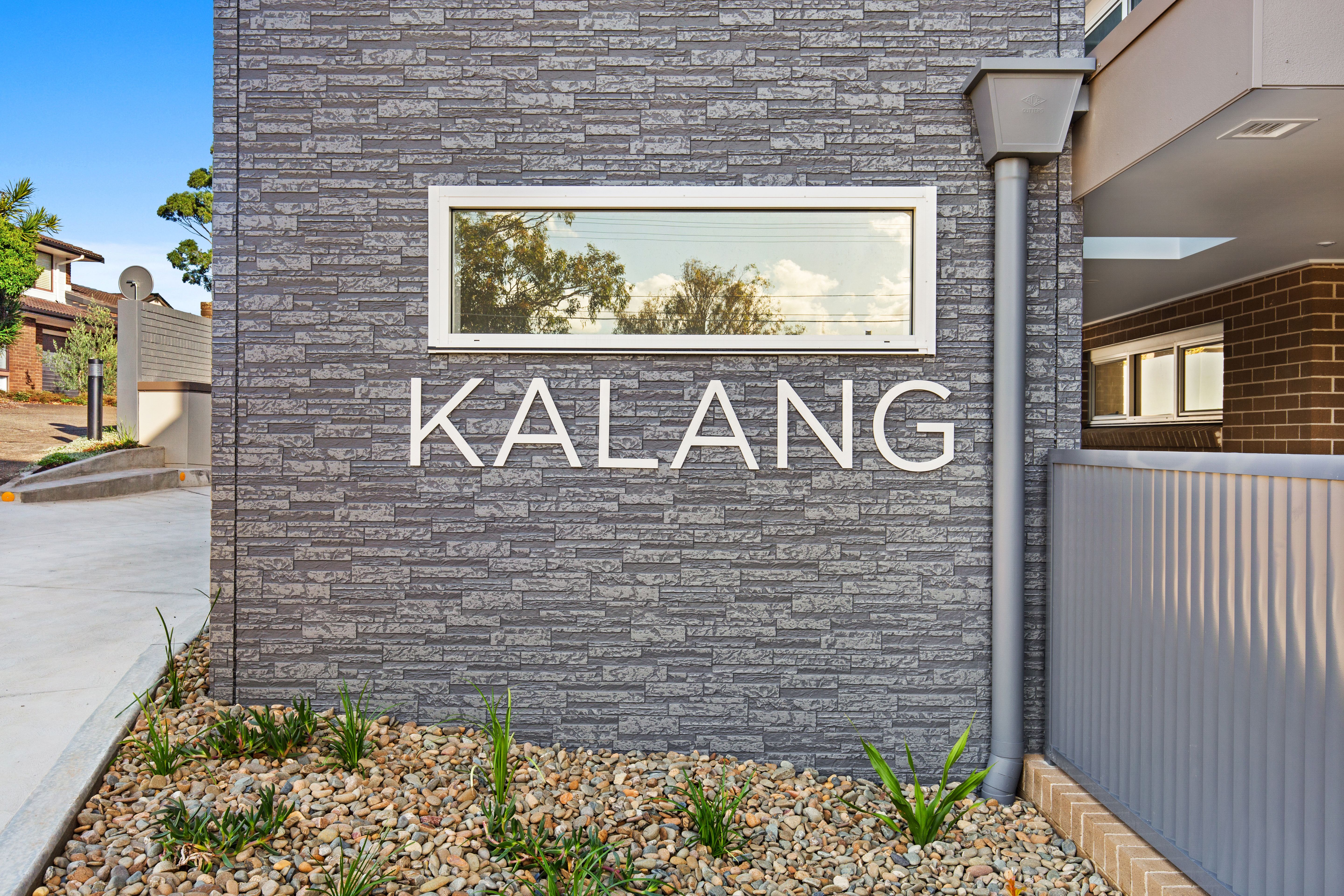 3/99 Yathong Road CARINGBAH 2229