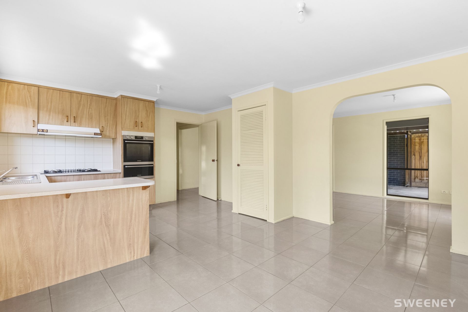 42 Hosie Street, Altona Meadows - Thumbnail 5