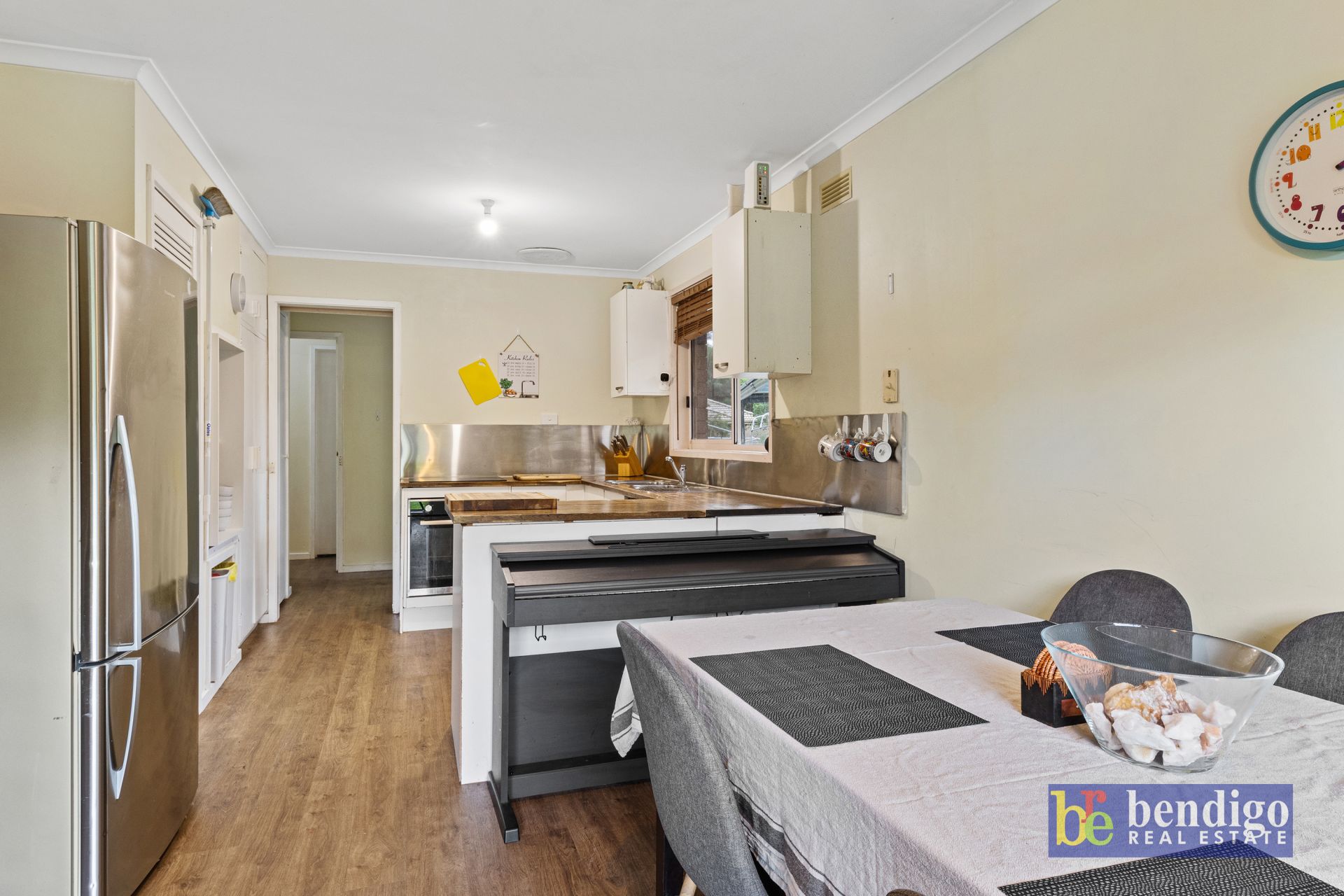 2 Deakin Drive Flora Hill VIC, Hill - Thumbnail 5