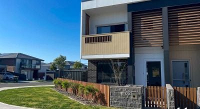 Schofields 82 Overly Crescent