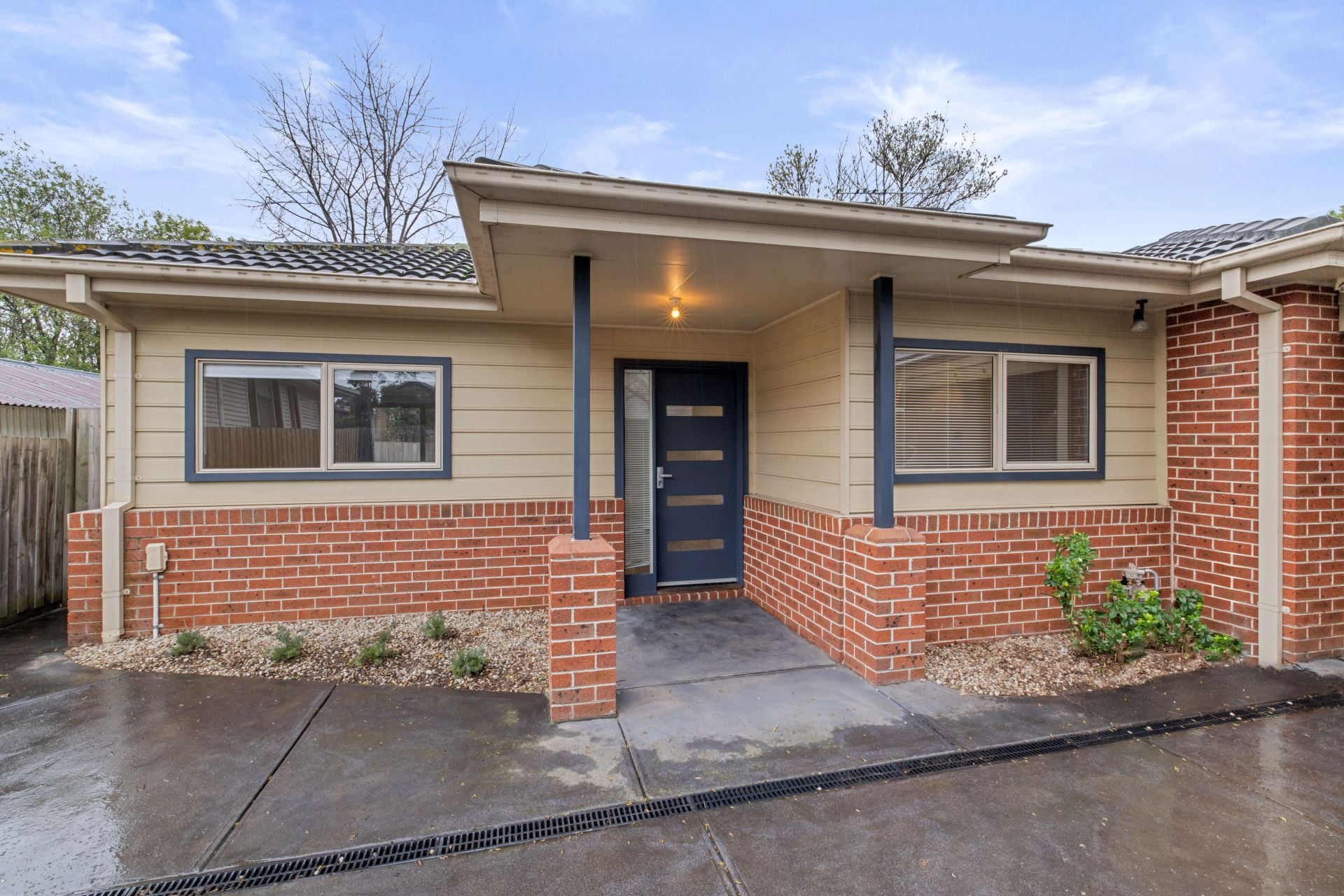 Low-Maintenance Living in Prime Reservoir Location