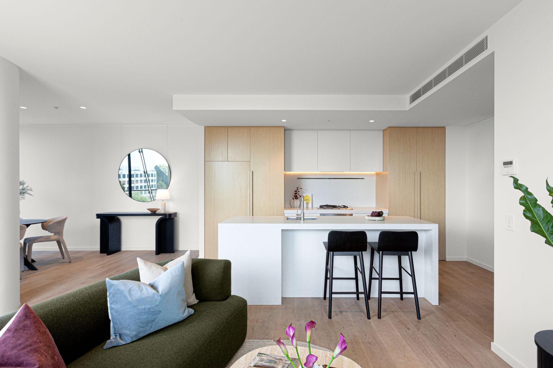 709/450 St Kilda Road, Melbourne, Melbourne - Thumbnail 3