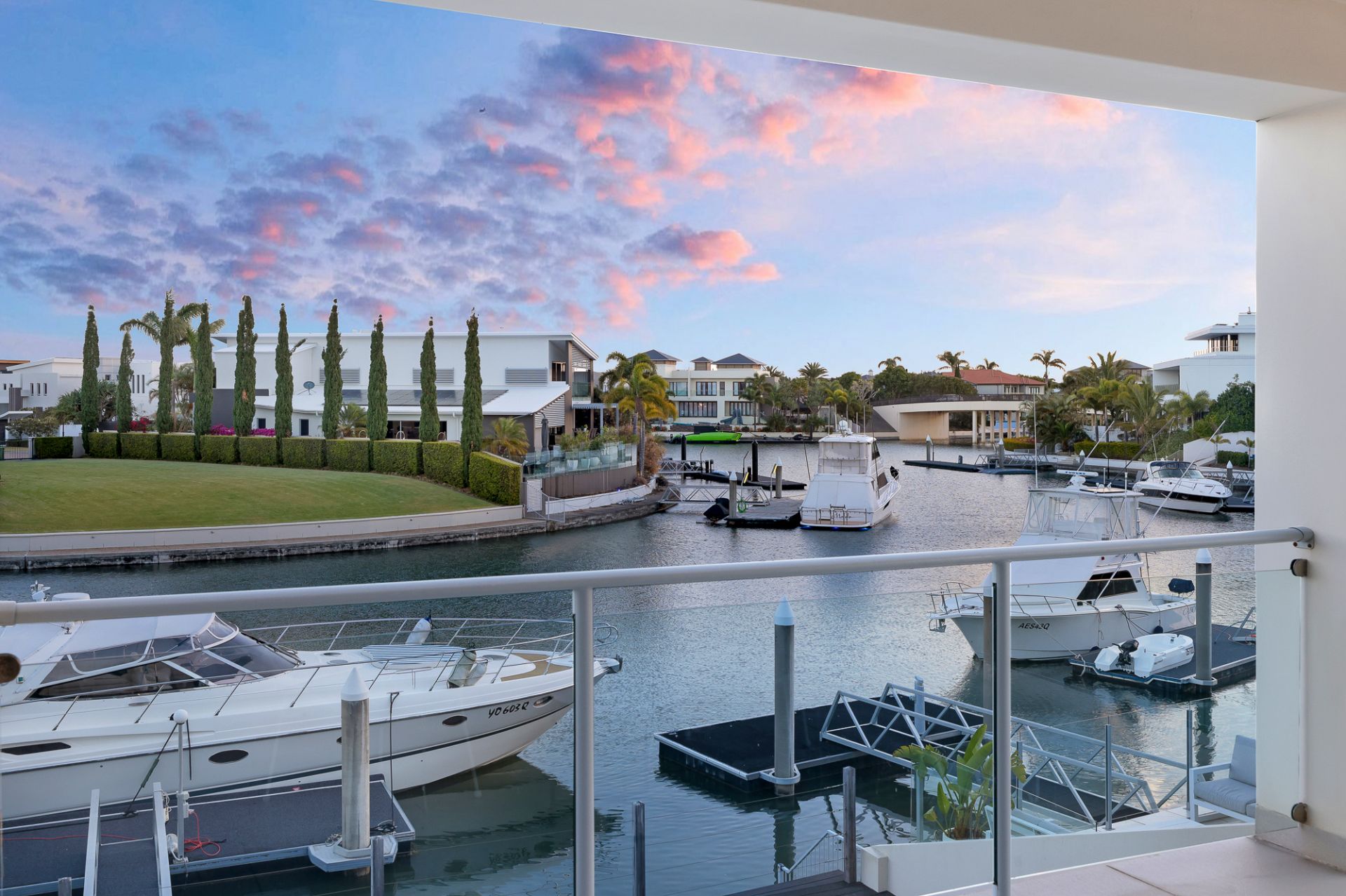 3 Royal Albert Crescent, Sovereign Islands QLD 4216, Sovereign Islands - Thumbnail 2