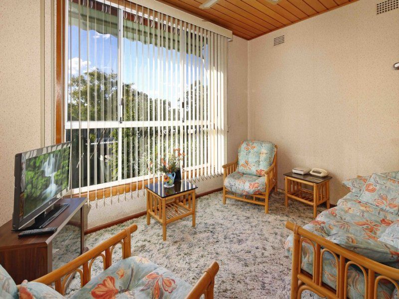 13 Sixth Avenue, JANNALI, Jannali - Thumbnail 3