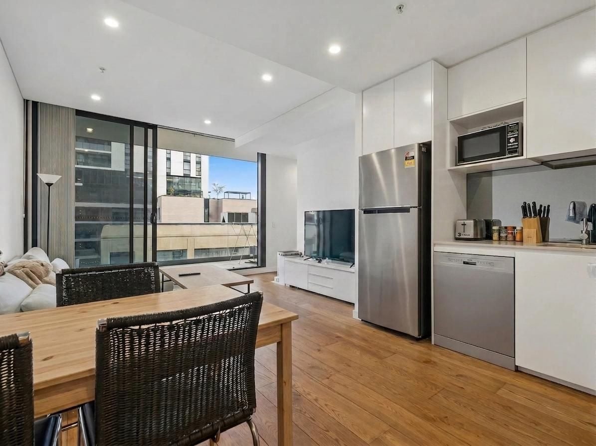 404/26 Cambridge Street, Epping, Epping - Thumbnail 2