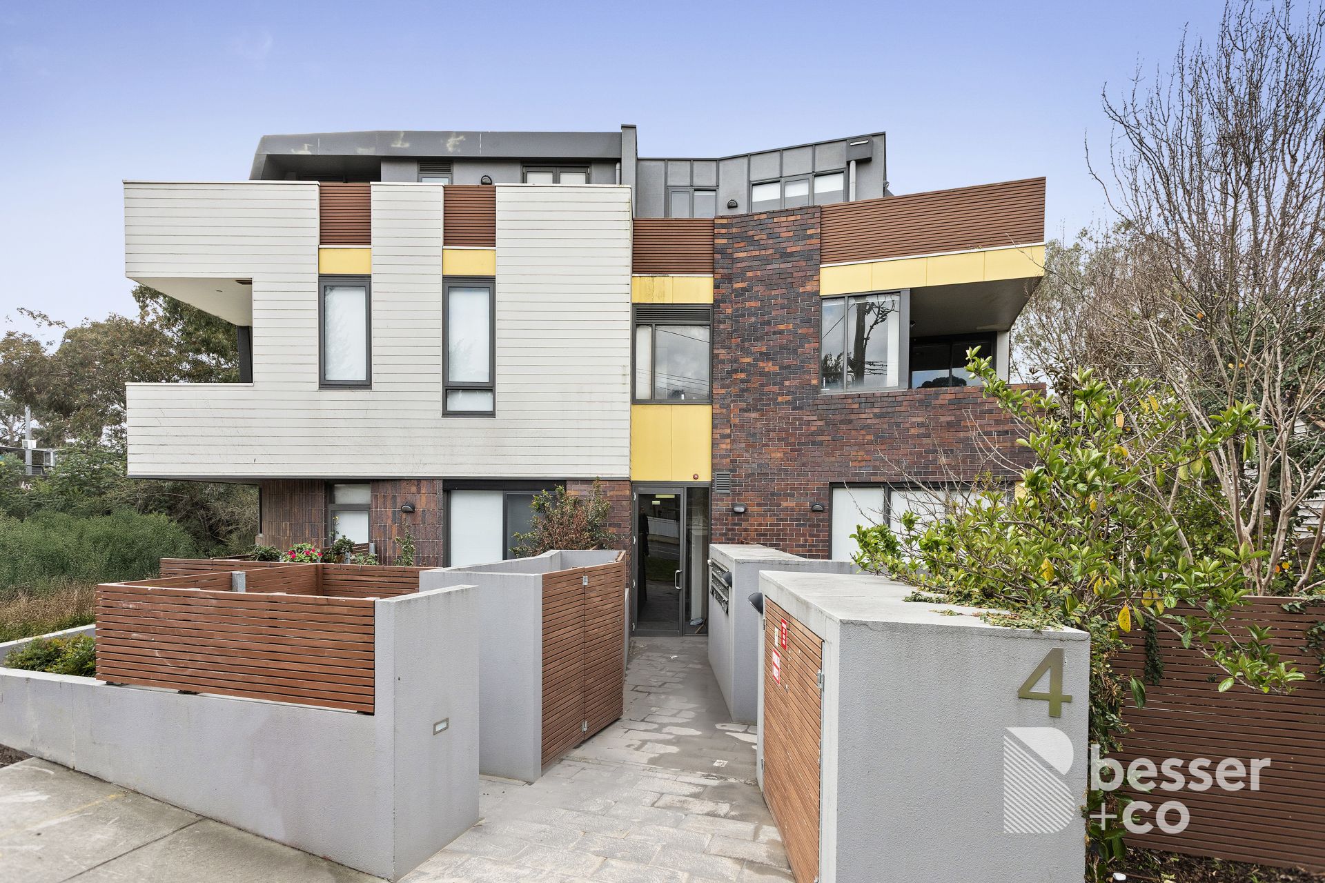 22/4 Wills Street, Glen Iris - Thumbnail 2