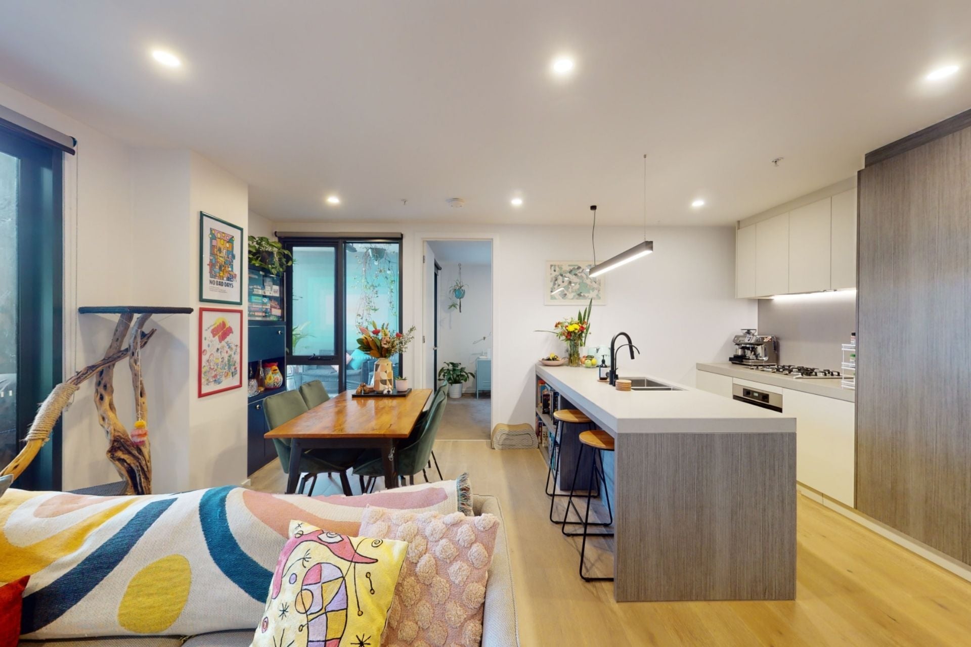 Ultra Modern Living In A Central Location