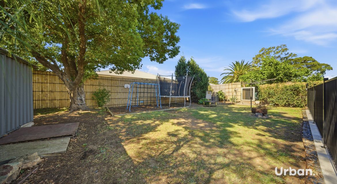 Lochinvar 44 Station Lane