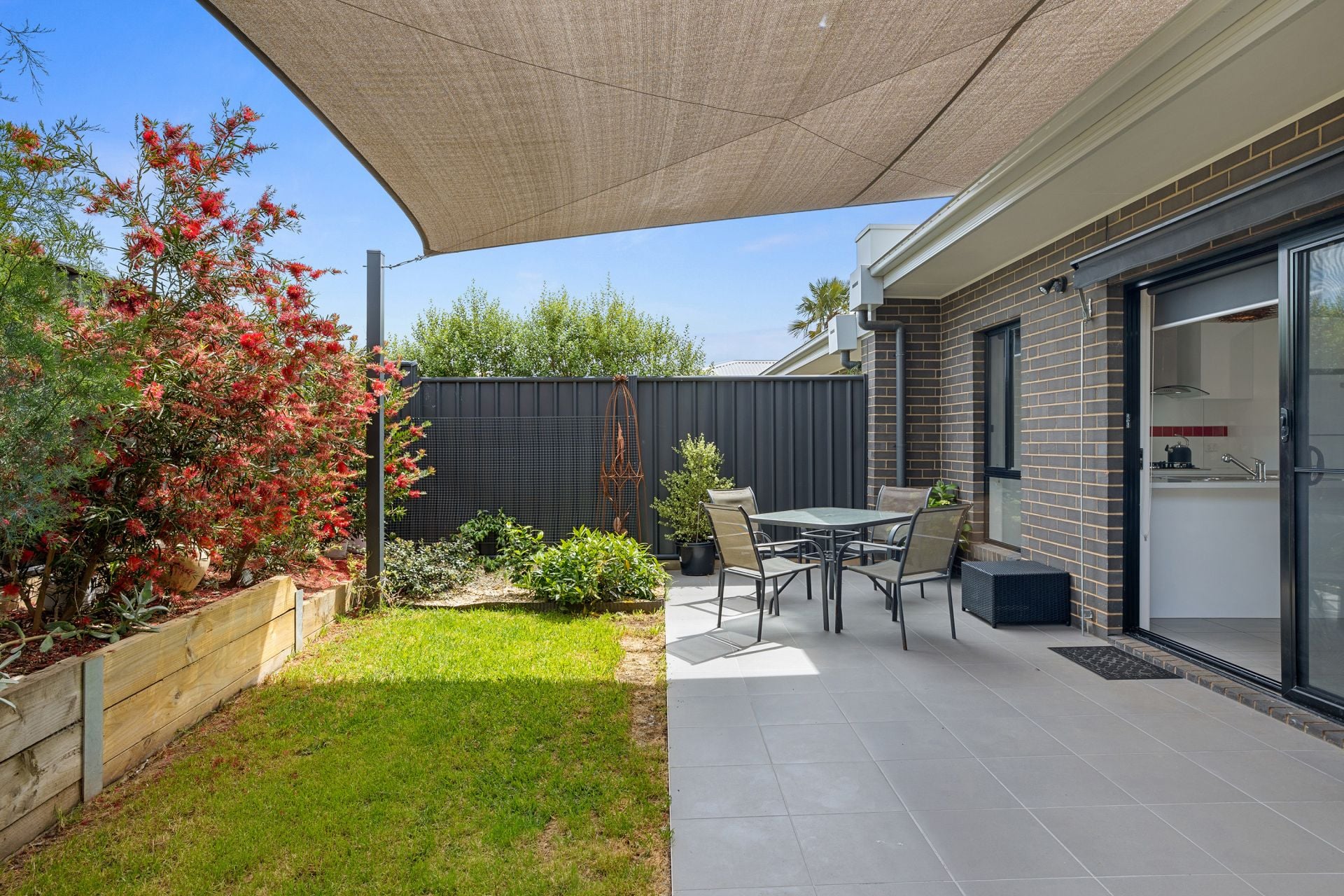 2/96B MacKenzie Street, Golden Square, Golden Square, Golden Square - Image 1