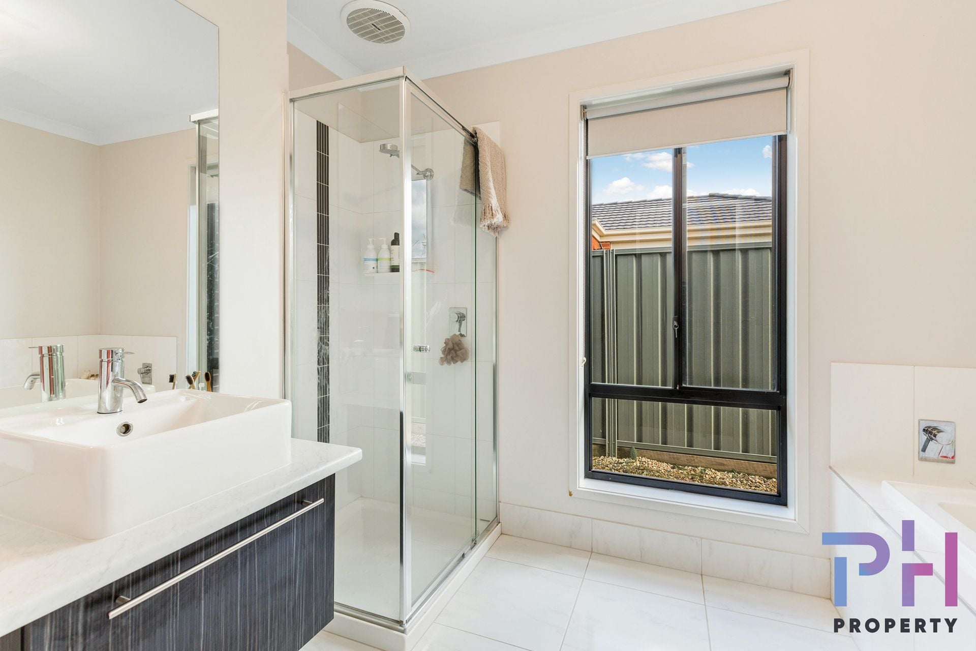 4 Aurora Place EPSOM VIC, Epsom - Thumbnail 8