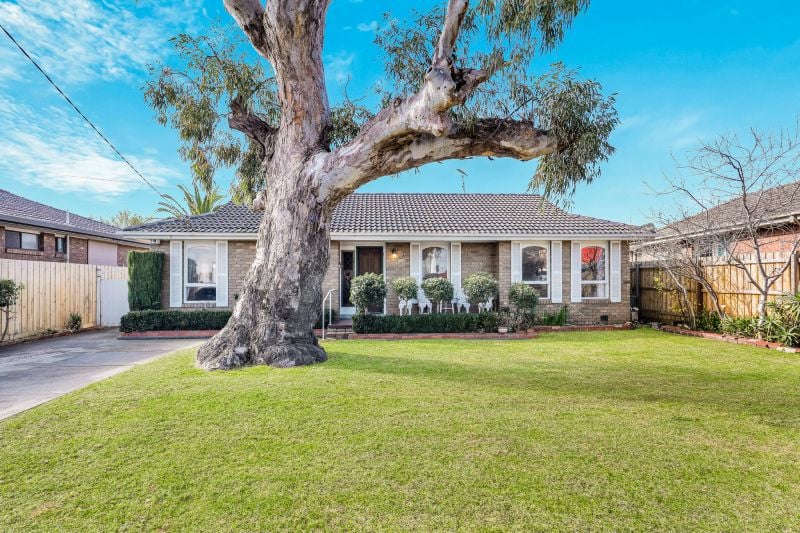 840 High Street, Epping