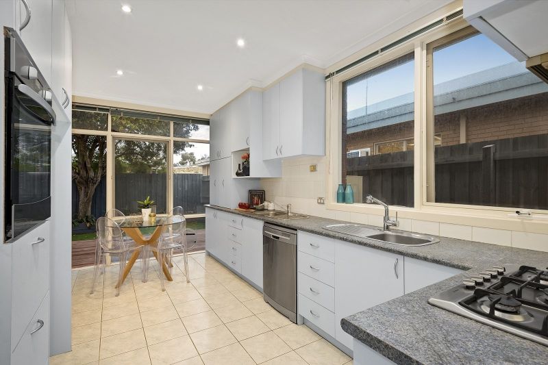 1/5 Meadow Street, St Kilda East - Thumbnail 4