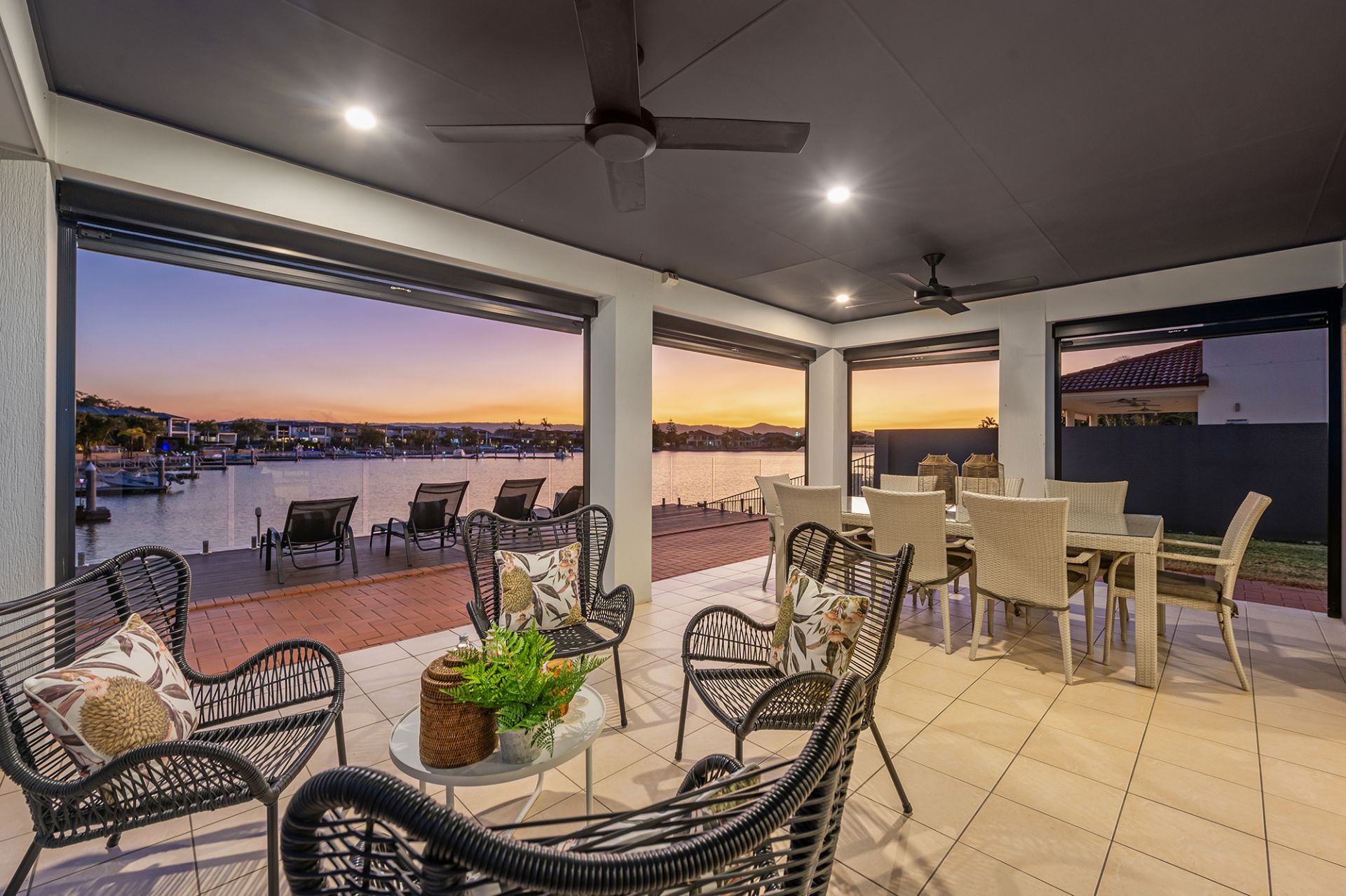 4 Sabrina Avenue, Helensvale - Thumbnail 2