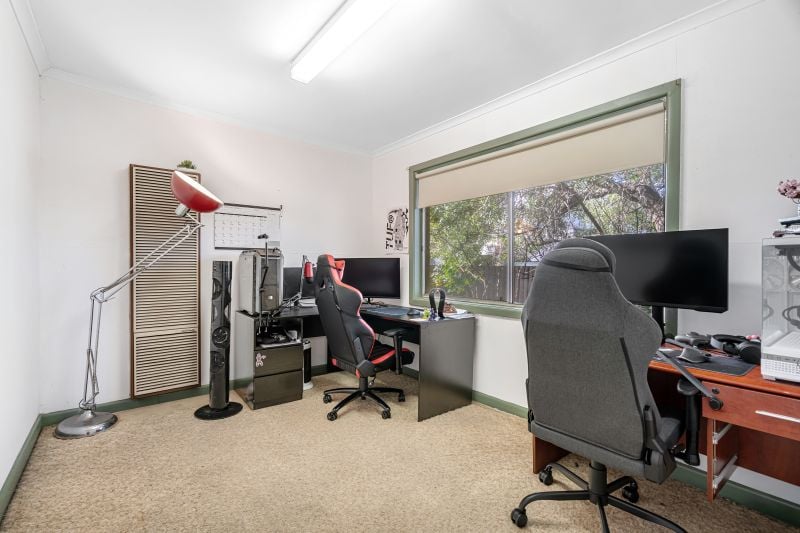 37 Macartney Street, Reservoir