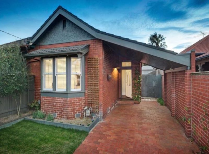 21 Normanby Road, Caulfield North - Thumbnail 2