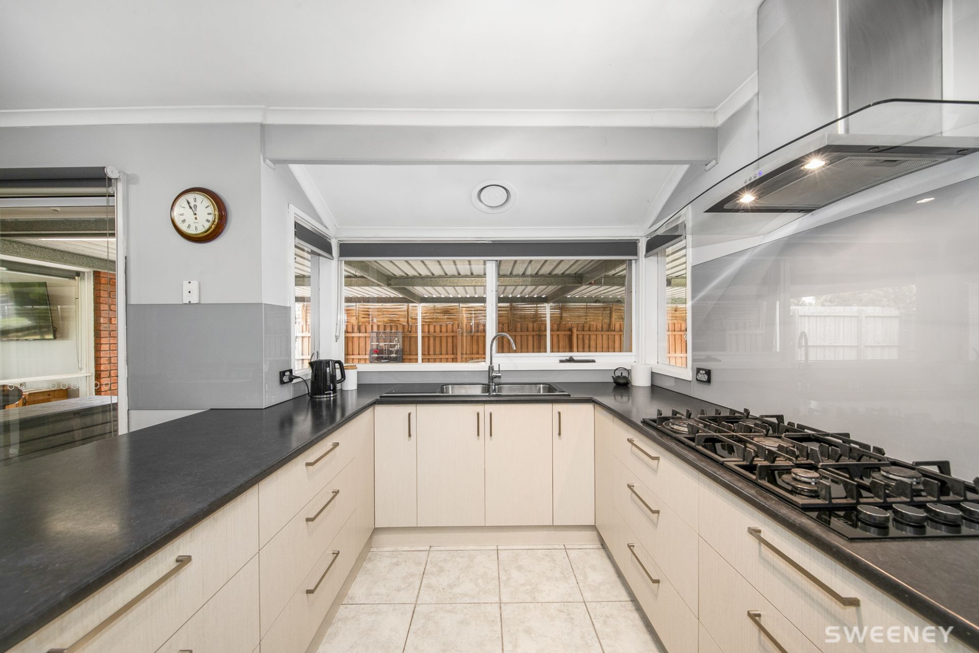 231 Victoria Street, Altona Meadows - Thumbnail 8