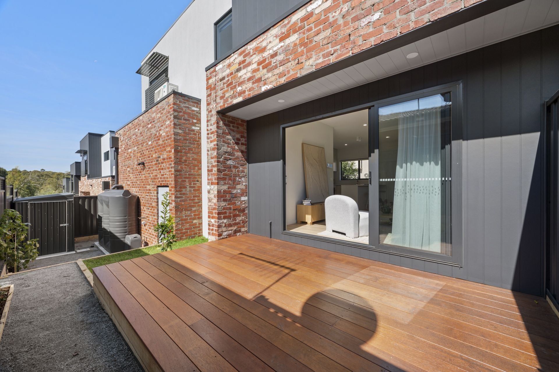 Boutique Luxury in a Premium Reservoir Setting