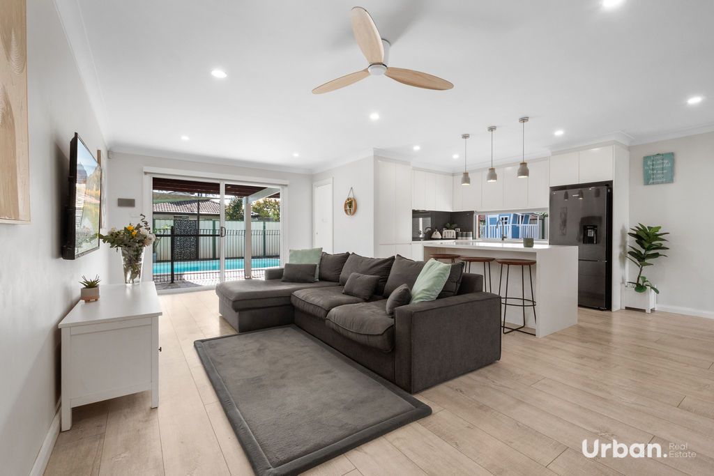 Mcgraths Hill 59 Andrew Thompson Drive