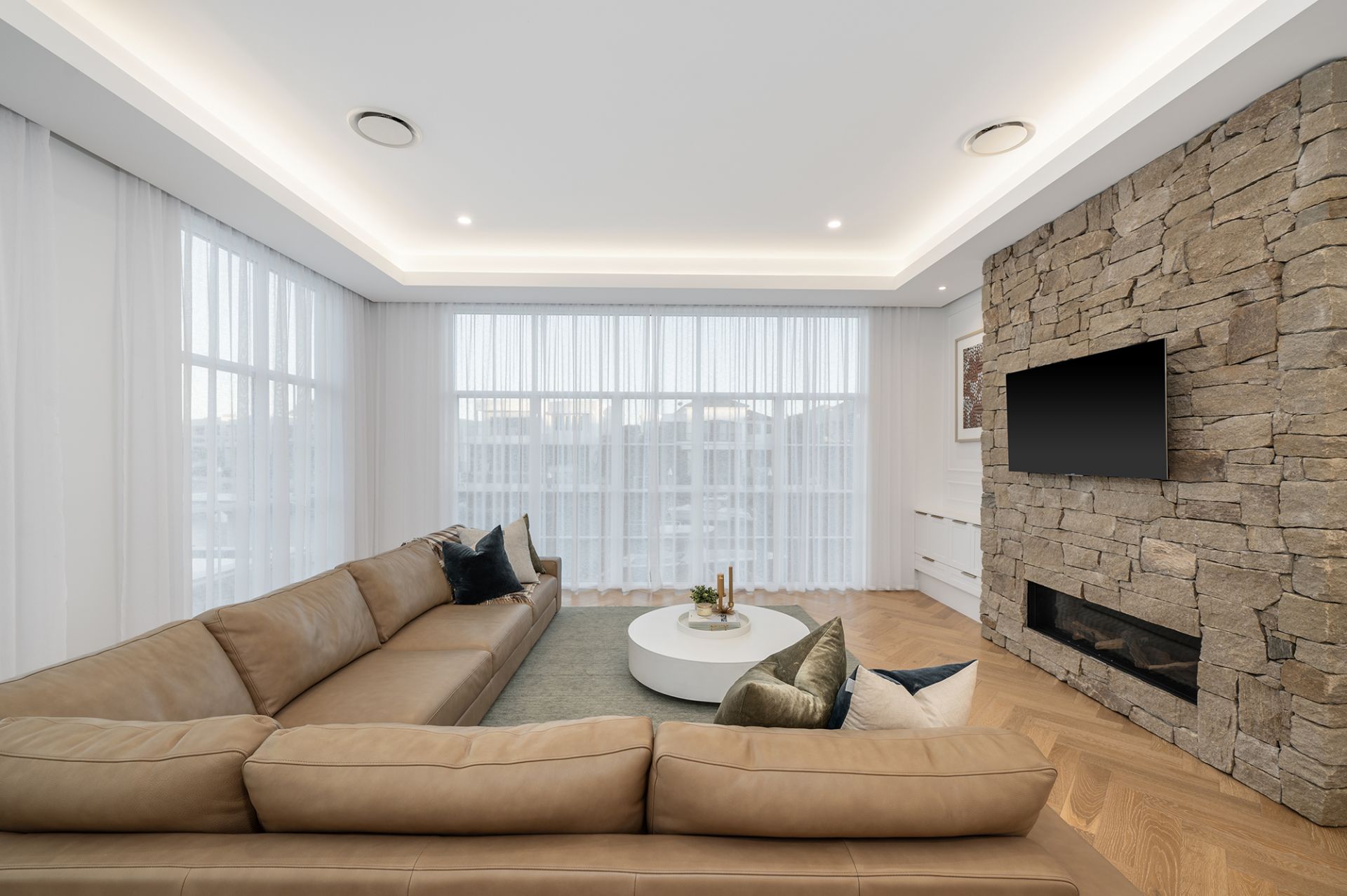 18 Knightsbridge Parade West, Sovereign Islands - Thumbnail 6