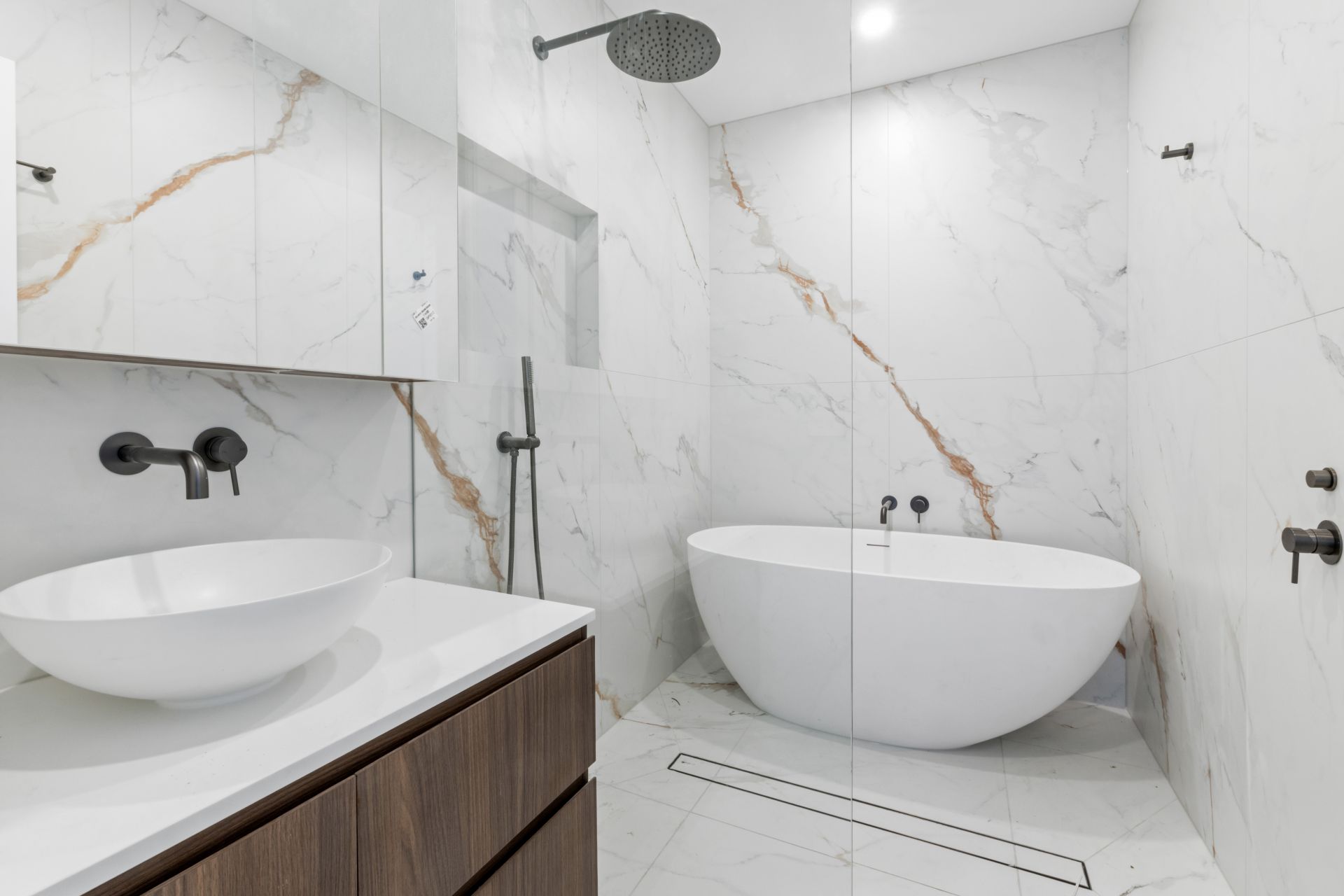 Simply Stunning Three-Bedroom Townhouse