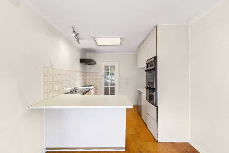 9 Tobruk Court, Lalor