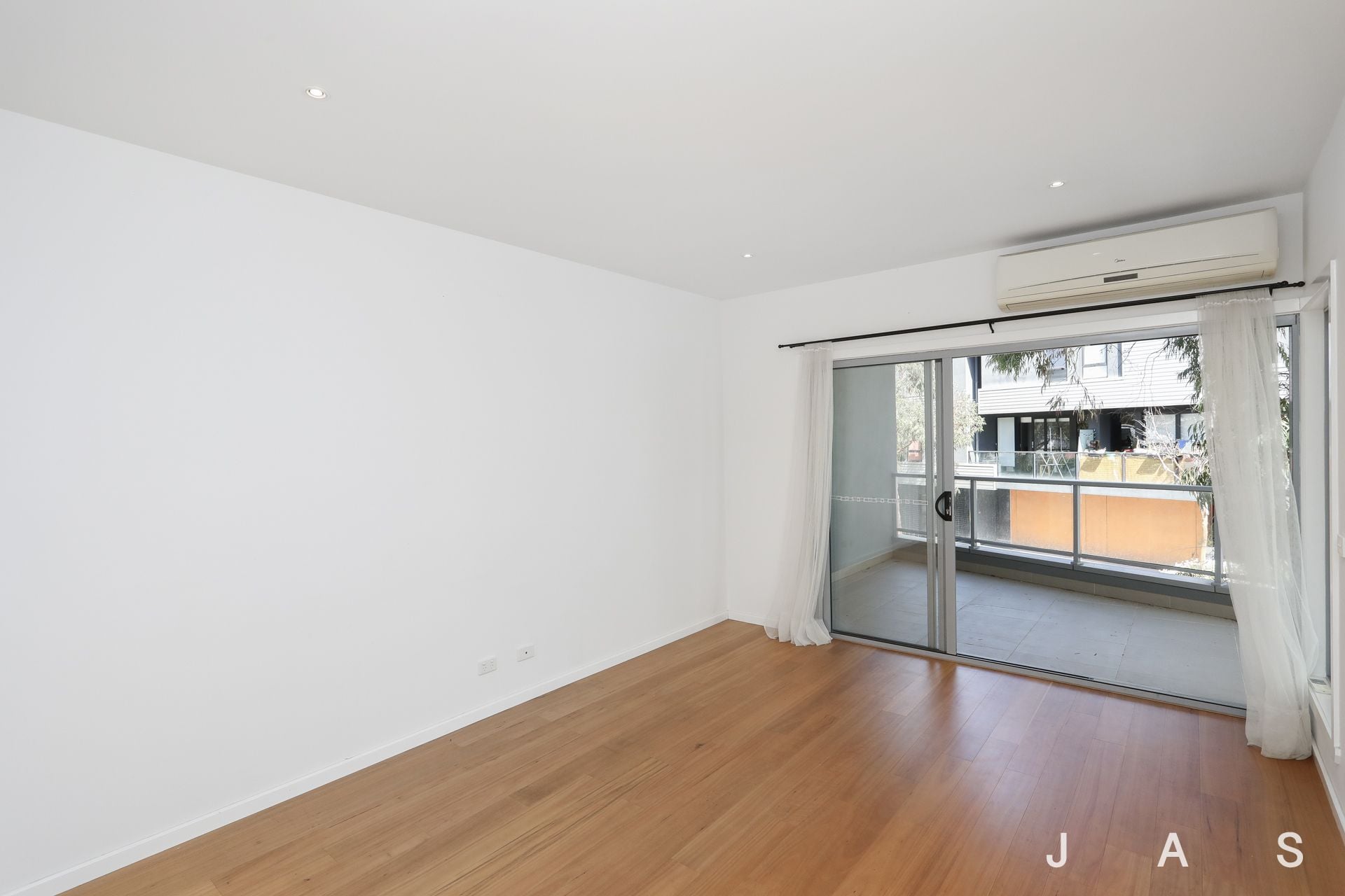 6 Crown Street Footscray VIC, Footscray - Thumbnail 3