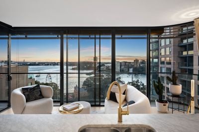 Milsons Point 805/30 Alfred Street South