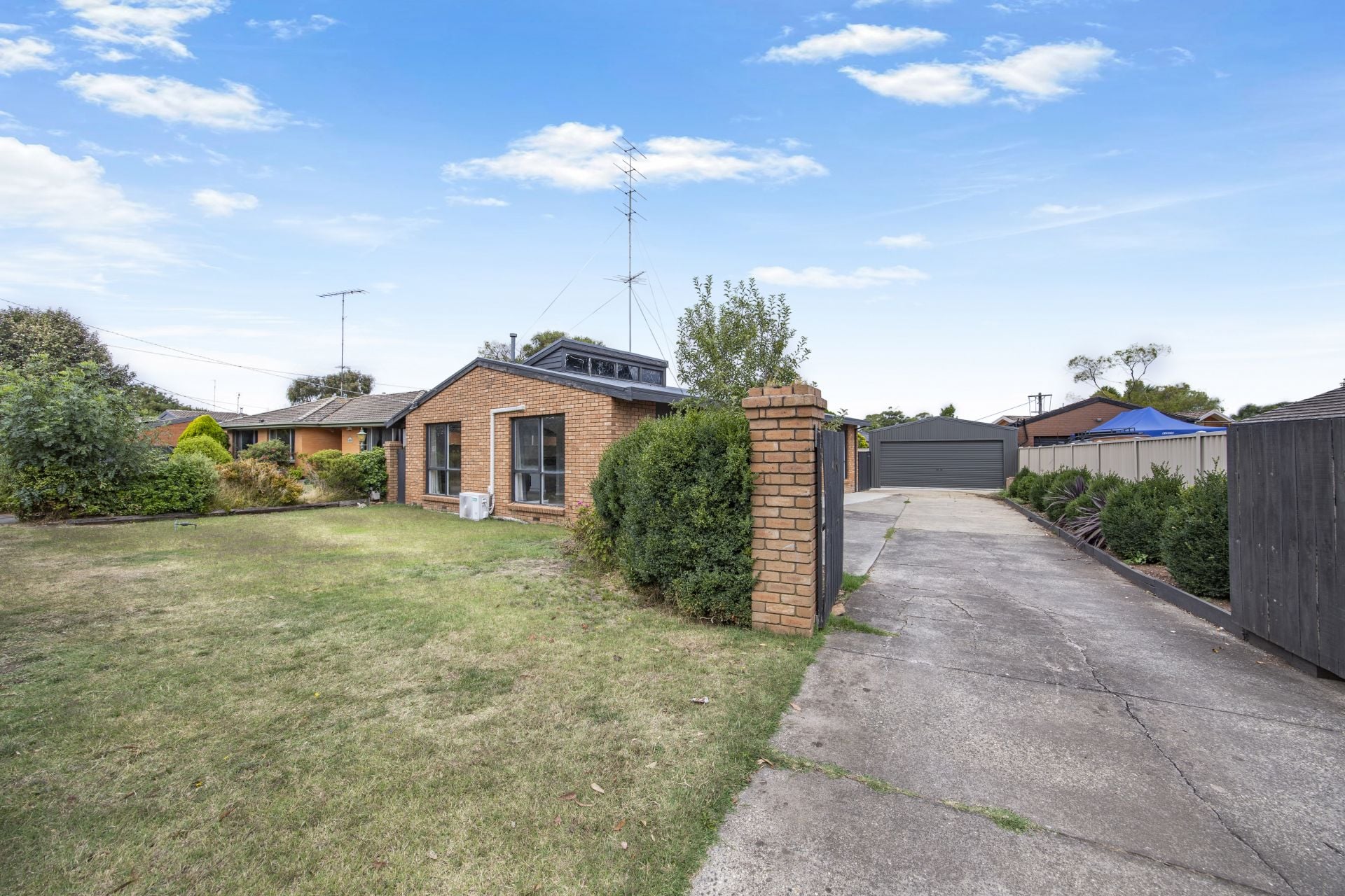 13 Whitelaw Avenue, Delacombe, Delacombe - Thumbnail 4