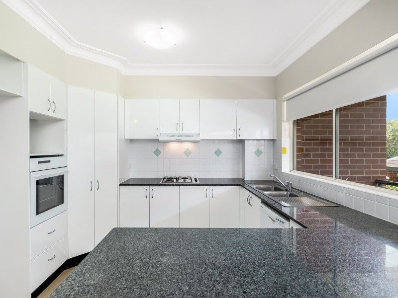 2/210 Willarong Road, CARINGBAH, Caringbah - Thumbnail 4