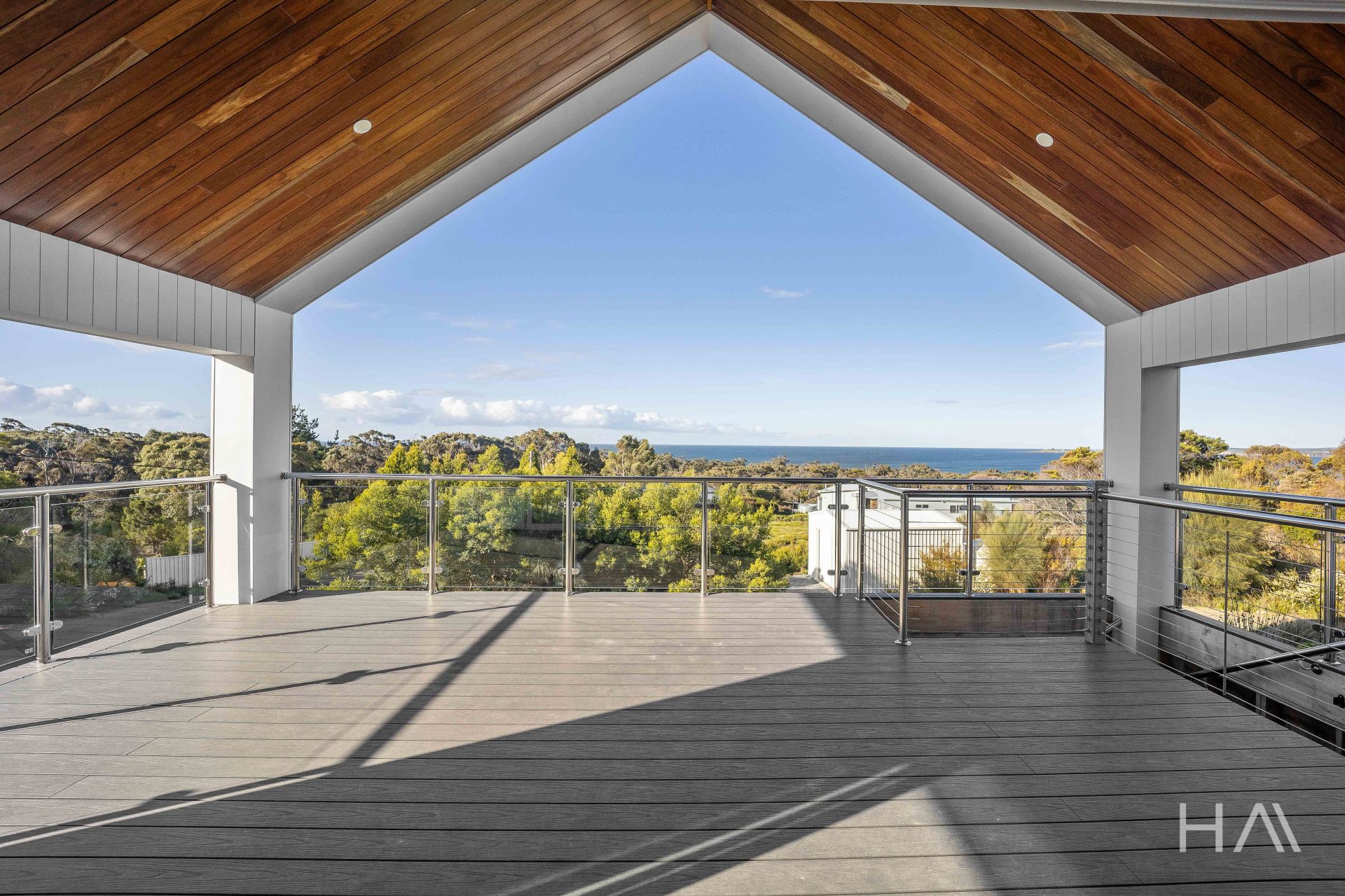 24 Ocean View Drive Greens Beach, Greens Beach - Thumbnail 2